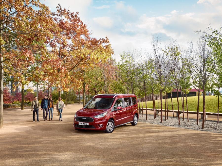  Ford Grand Tourneo Connect 2018 года  (WW) (фото 3 из 4)